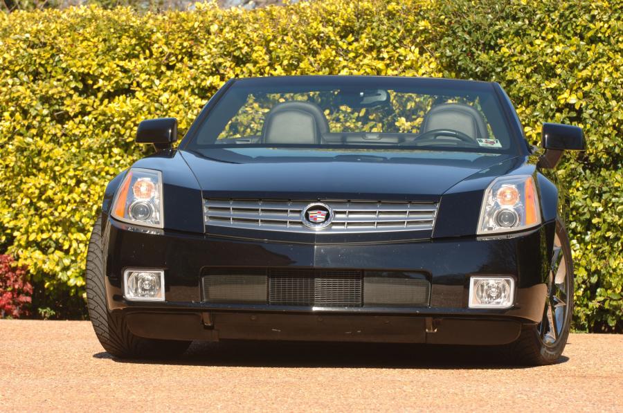  Cadillac XLR Roadster 2004 года  (фото 80 из 128)